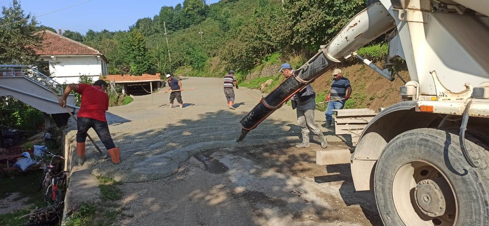 KORGAN’DA BETON YOL SEVİNCİ